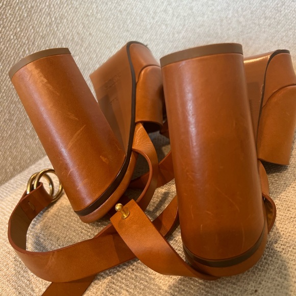 Chloe Kingsley Platform Buckle Sandals - Picture 4 of 5